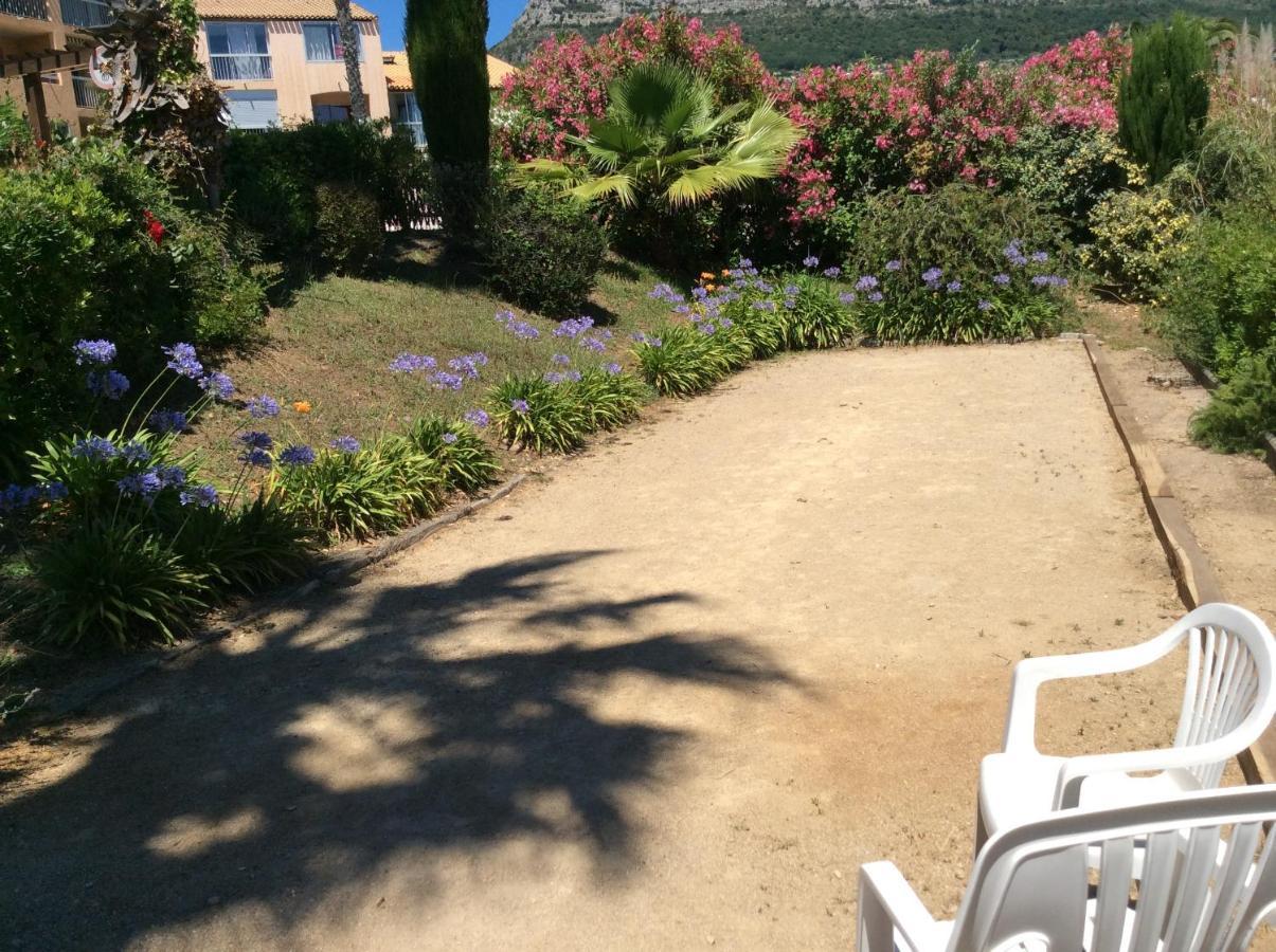 Au Calme Dans Hameau Fleuri Joli Studio 3 Pers Piscine Parking Wi-Fi Vence Zewnętrze zdjęcie